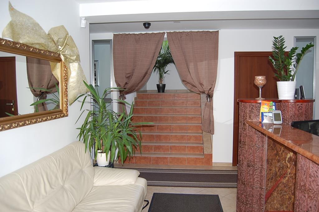 Auberge de jeunesse Pokoje Erjot Hd à Niemodlin Extérieur photo