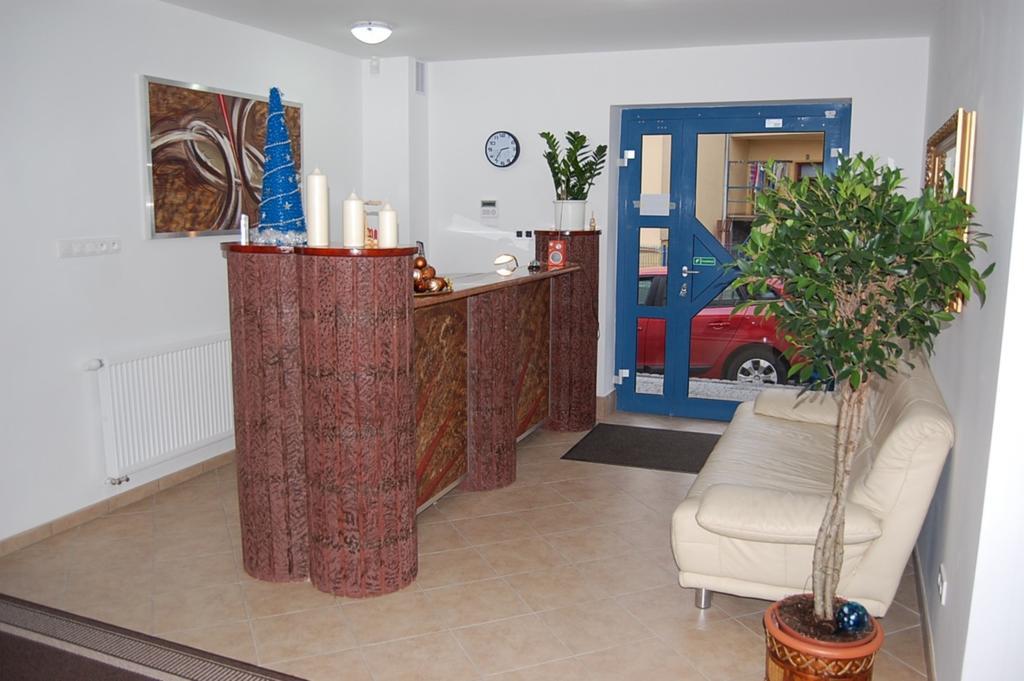 Auberge de jeunesse Pokoje Erjot Hd à Niemodlin Extérieur photo